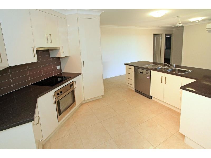 22 Violet Drive, Gracemere QLD 4702